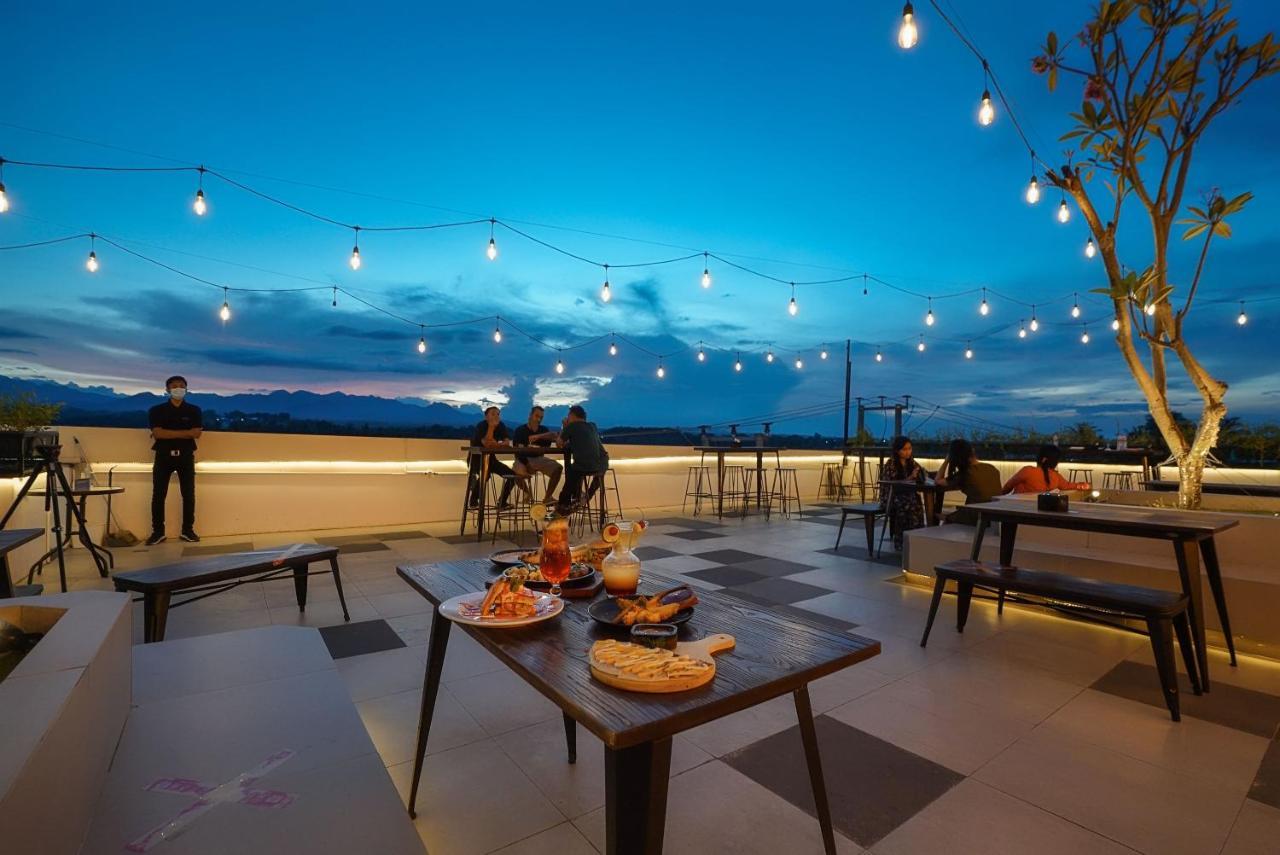 Kaloka Airport Hotel Sumbawa Besar Εξωτερικό φωτογραφία