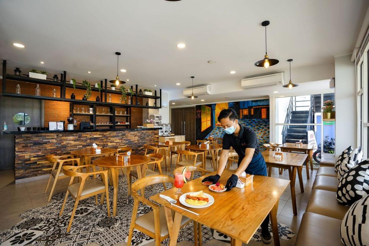 Kaloka Airport Hotel Sumbawa Besar Εξωτερικό φωτογραφία