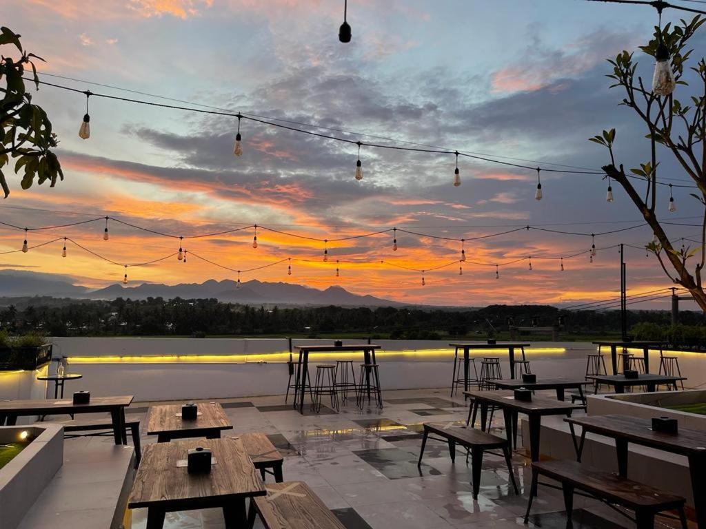 Kaloka Airport Hotel Sumbawa Besar Εξωτερικό φωτογραφία