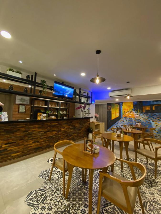 Kaloka Airport Hotel Sumbawa Besar Εξωτερικό φωτογραφία