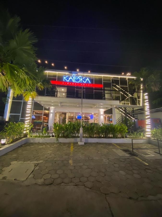Kaloka Airport Hotel Sumbawa Besar Εξωτερικό φωτογραφία